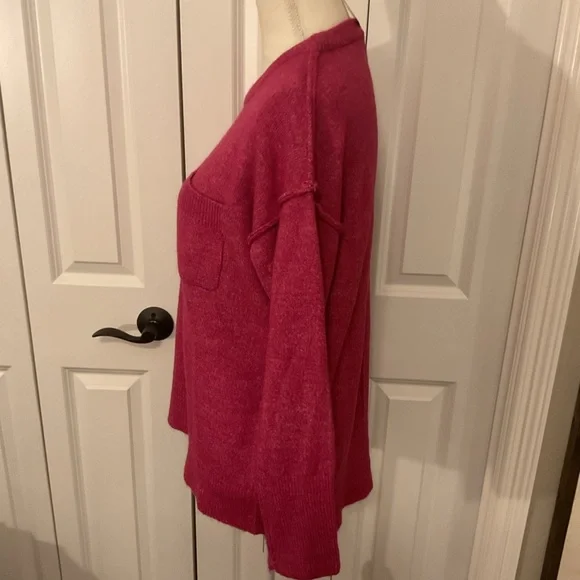Women's Pink Sweater -NWT - Picture 10 of 16